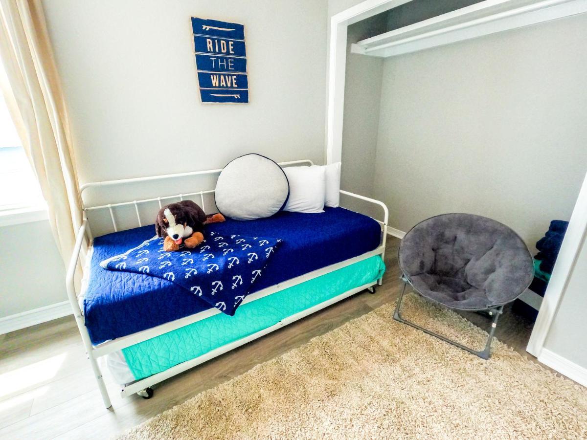 Duplex Allows For One Or Both Sides To Be Rented! Suitable For Small Or Large Families! กัลฟ์ชอร์ส ภายนอก รูปภาพ